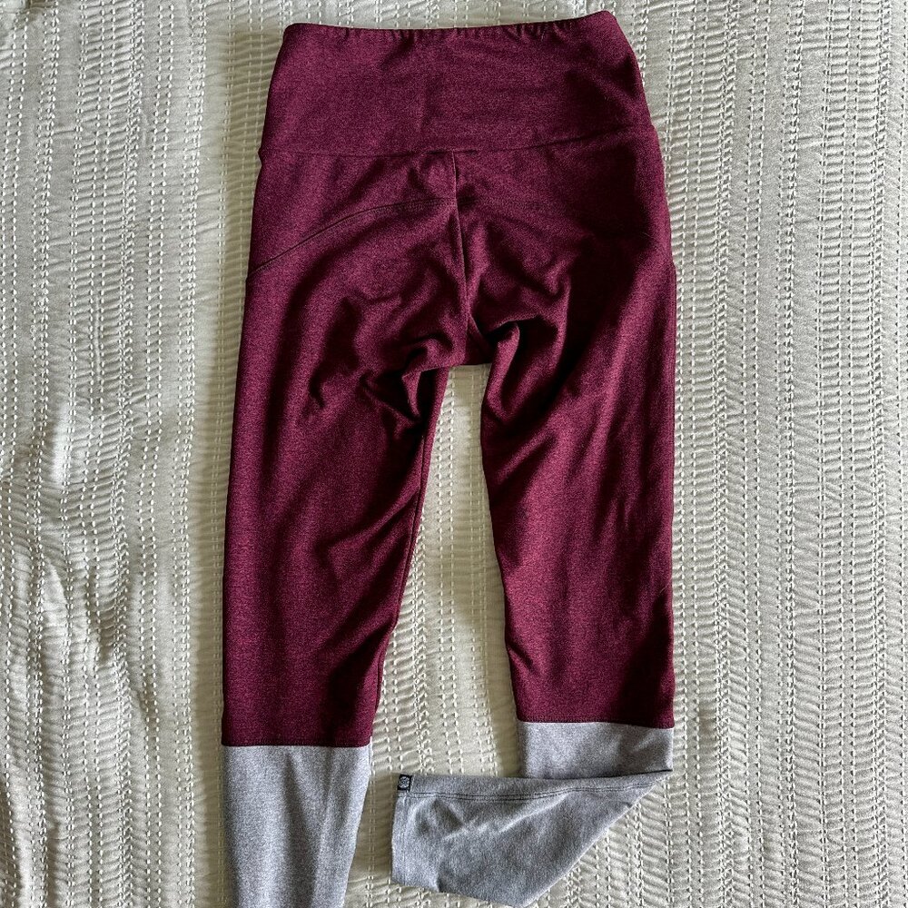 Onzie Two-Tone Leggings – heathered Burgundy & gray – Size Small